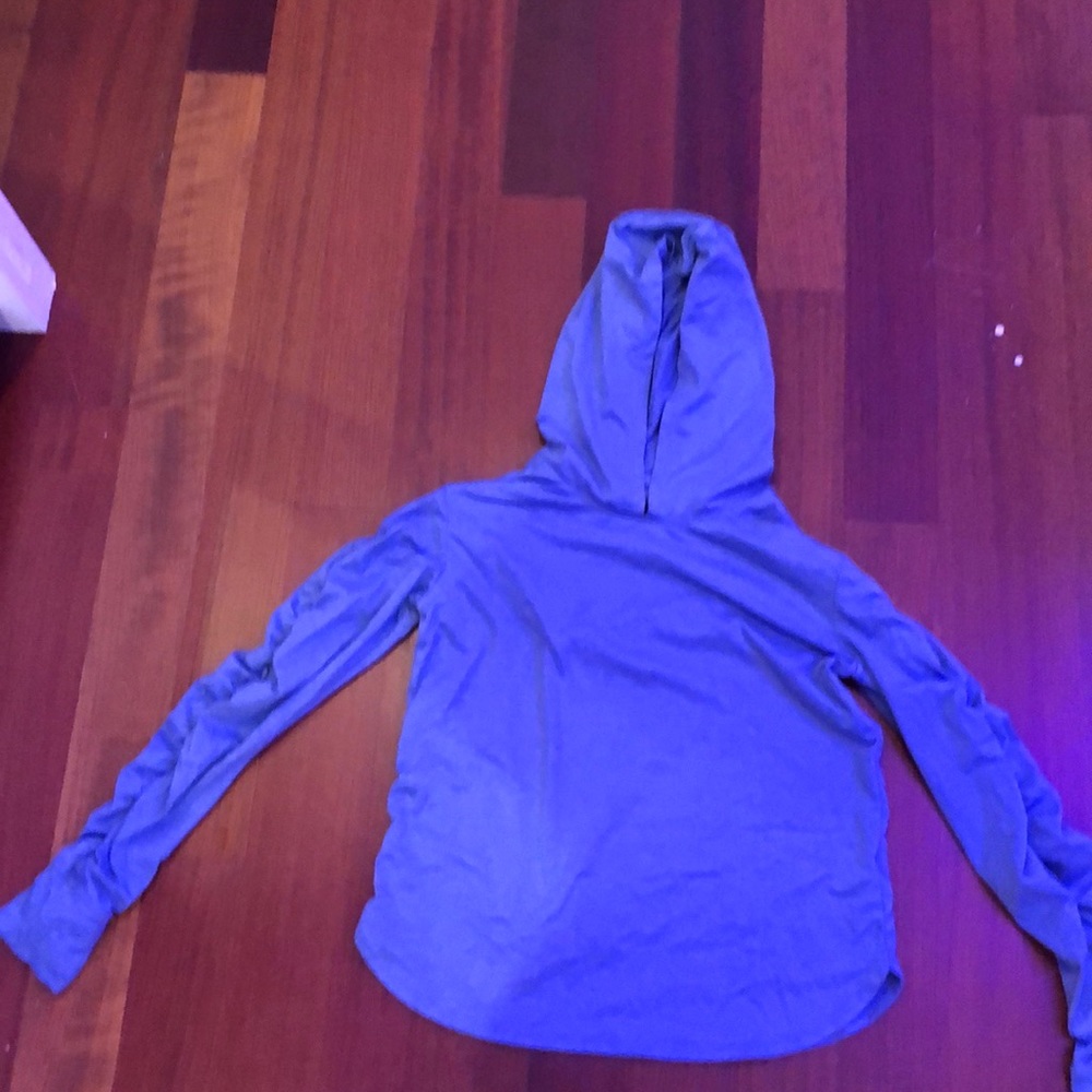 Athleta Girl light long sleeve